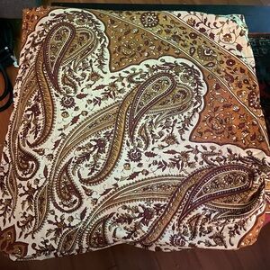 Gorgeous vibrant Tablecloth